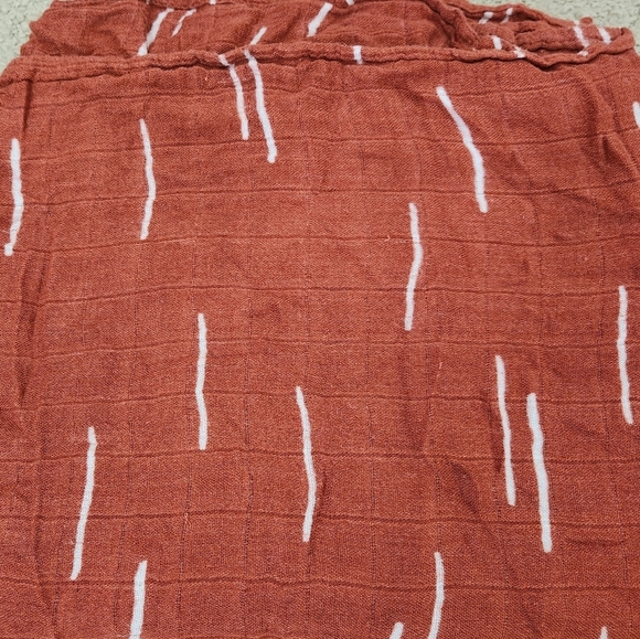 Little Unicorn Deluxe Muslin Unisex Infant Bug, Safari Print Swaddles x 4 - Picture 9 of 13